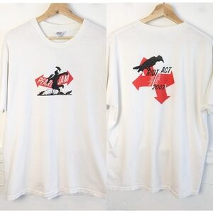 Pearl Jam • Vintage Y2K 2003 Riot Act Concert Tour Tee
